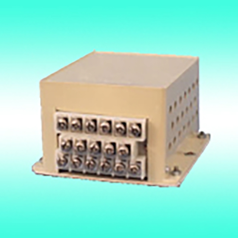 FJQ-3三相移相(xiàng)或過零可控(kòng)矽觸發附加(jia)器