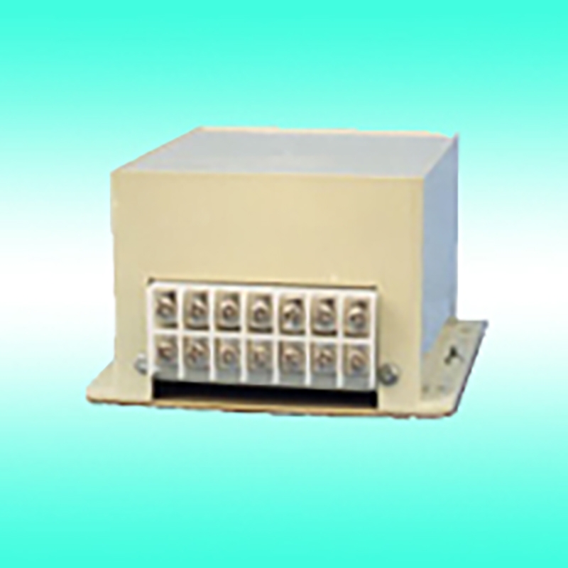 FJQ-3三相(xiang)移相或(huò)過零可(kě)控矽觸(chù)發附加(jiā)器